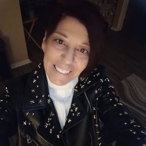 Meet your Posher, Stacy